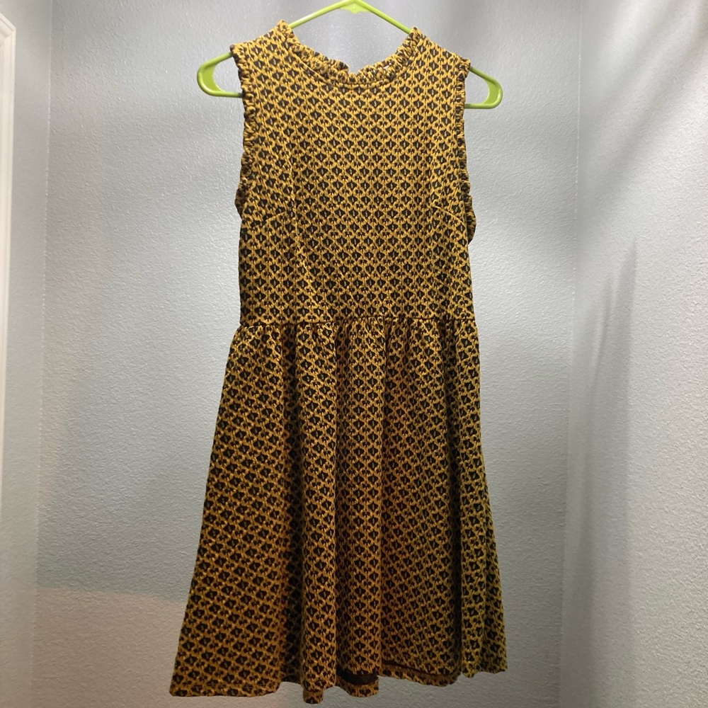 Elegant Gold Patterned Dress